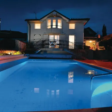 Holiday home Lovely In Izola With Kitchen *