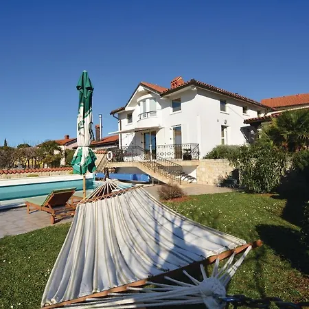 Lovely In Izola With Kitchen Holiday home *