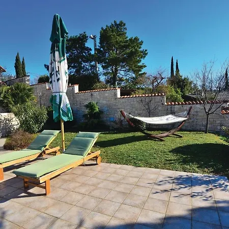 Lovely In Izola With Kitchen Holiday home