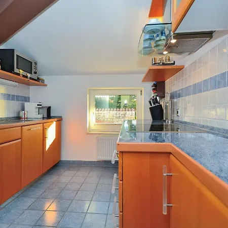 Lovely In Izola With Kitchen