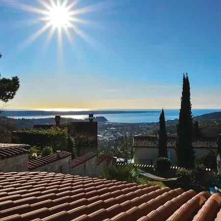 Lovely In Izola With Kitchen Izola