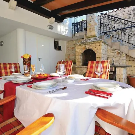 Lovely In Izola With Kitchen *