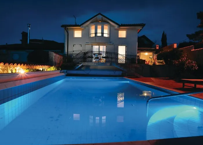 בית נופש Lovely In With Kitchen *